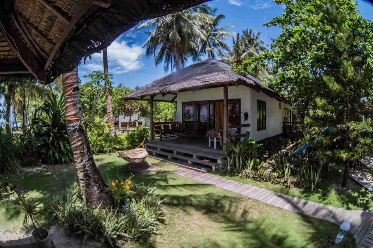 Romantic Beach Villas General Luna  Extérieur photo